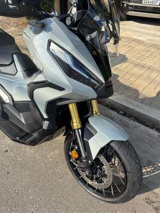 HONDA-X-ADV-2023