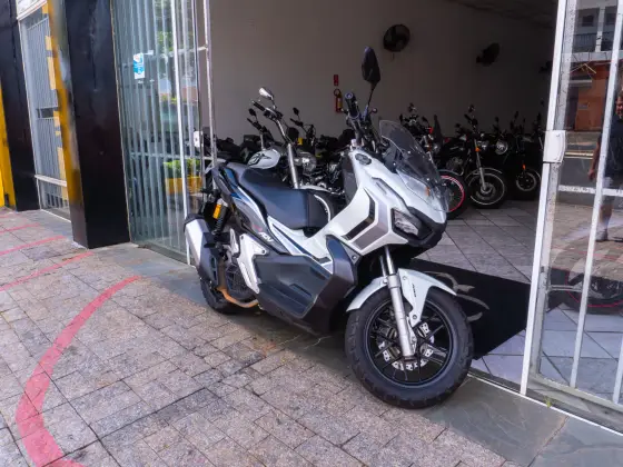 HONDA ADV 
