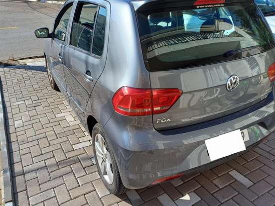 VOLKSWAGEN-FOX-1.6 MSI COMFORTLINE 8V FLEX 4P AUTOMATIZADO VOLKSWAGEN-FOX-2017
