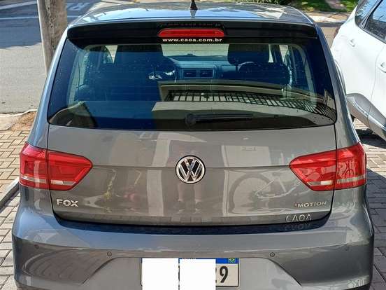 VOLKSWAGEN-FOX-1.6 MSI COMFORTLINE 8V FLEX 4P AUTOMATIZADO VOLKSWAGEN-FOX-2017