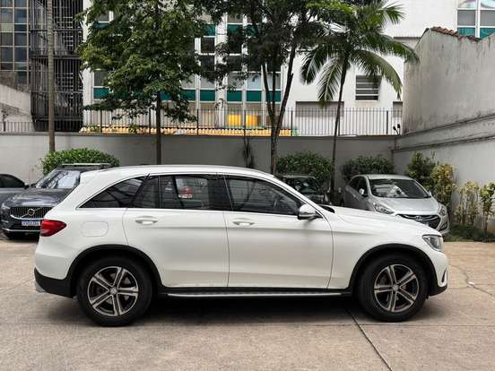MERCEDES-BENZ-GLC 250-2017