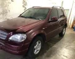 MERCEDES-BENZ ML 320 3.2 4X4 V6 18V GASOLINA 4P AUTOMÁTICO MERCEDES-BENZ ML 320 3.2 4X4 V6 18V GASOLINA 4P AUTOMÁTICO