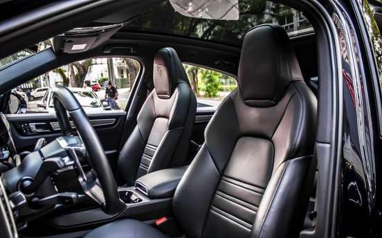 PORSCHE-CAYENNE-2022