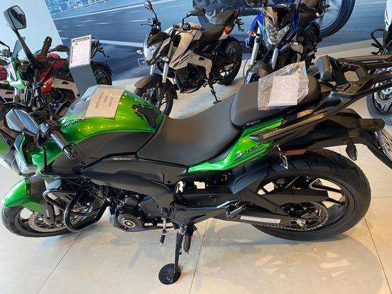 BAJAJ-DOMINAR 400-2024