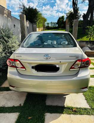 TOYOTA-COROLLA-2013