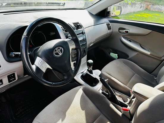 TOYOTA-COROLLA-1.8 GLI 16V FLEX 4P MANUAL TOYOTA-COROLLA-2013