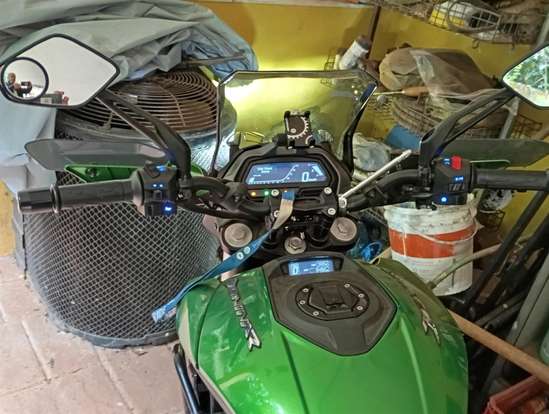 BAJAJ-DOMINAR 400-2023