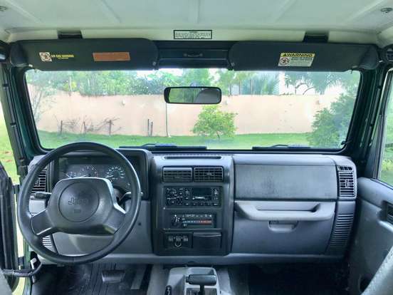 JEEP-WRANGLER-4.0 SPORT 4X4 TETO RIGIDO 6I 12V GASOLINA 2P AUTOMÁTICO JEEP-WRANGLER-1997