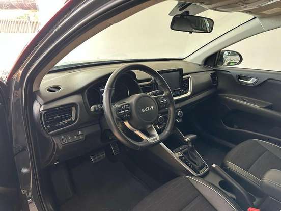 KIA-STONIC-2021