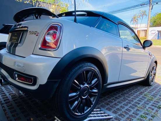 MINI-COOPER-1.6 S COUPÉ 16V TURBO GASOLINA 2P AUTOMÁTICO MINI-COOPER-2013