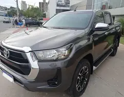 TOYOTA HILUX 2.8 D-4D TURBO DIESEL CD SRV 4X4 AUTOMÁTICO TOYOTA HILUX 2.8 D-4D TURBO DIESEL CD SRV 4X4 AUTOMÁTICO