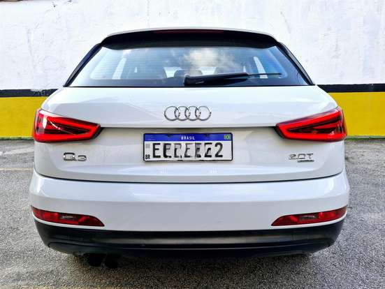 AUDI-Q3-2012