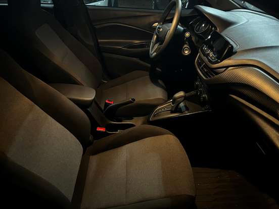 CHEVROLET-ONIX-2022