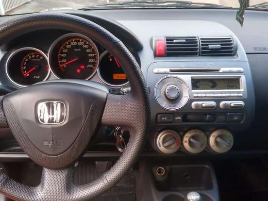 HONDA-FIT-1.5 EX 16V GASOLINA 4P MANUAL HONDA-FIT-2006