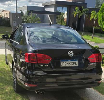 VOLKSWAGEN-JETTA-2014