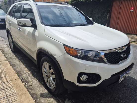 KIA-SORENTO-3.5 V6 GASOLINA EX 7L 4WD AUTOMÁTICO KIA-SORENTO-2011