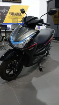 YAMAHA FLUO 125 HYBRID CONNECTED ABS YAMAHA FLUO 125 HYBRID CONNECTED ABS