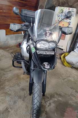 BMW-R 1200 GS ADVENTURE TRIPLE BLACK-2012