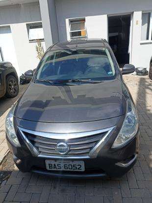 NISSAN-VERSA-2017