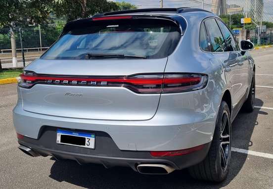 PORSCHE-MACAN-2021