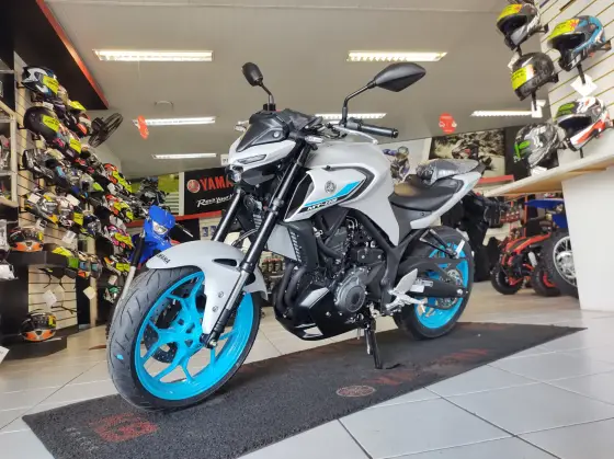 YAMAHA MT-03 CONNECTED ABS 