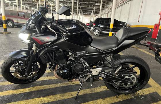 KAWASAKI Z650 ABS 