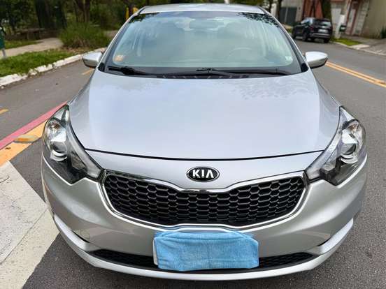 KIA-CERATO-1.6 SX 16V FLEX 4P AUTOMÁTICO KIA-CERATO-2013