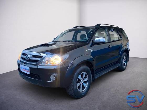 TOYOTA HILUX SW4 3.0 SRV 4X4 16V TURBO INTERCOOLER DIESEL 4P AUTOMÁTICO