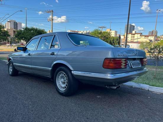 MERCEDES-BENZ-500 SEL-5.0 SEDAN V8 GASOLINA 4P AUTOMÁTICO MERCEDES-BENZ-500 SEL-1982