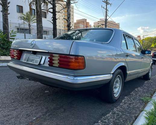 MERCEDES-BENZ-500 SEL-5.0 SEDAN V8 GASOLINA 4P AUTOMÁTICO MERCEDES-BENZ-500 SEL-1982