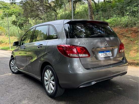 MERCEDES-BENZ-B 200-1.6 TURBO 16V FLEX 4P AUTOMATIZADO MERCEDES-BENZ-B 200-2016