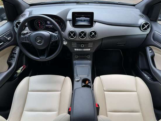MERCEDES-BENZ-B 200-2016