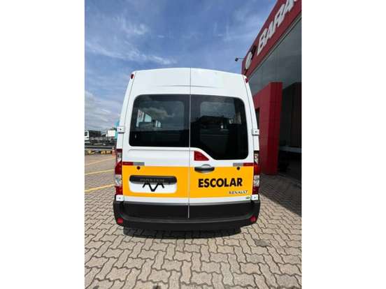 RENAULT-MASTER-2025