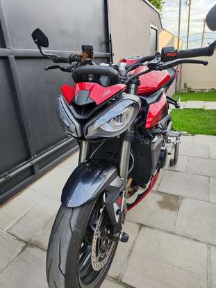 TRIUMPH-STREET TRIPLE 765 RS-2023