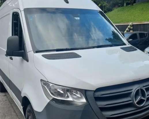 MERCEDES-BENZ-SPRINTER-2021