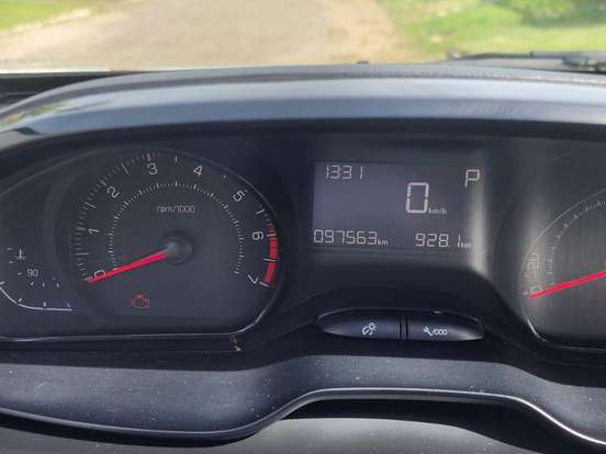 PEUGEOT-2008-1.6 16V FLEX ALLURE 4P AUTOMÁTICO PEUGEOT-2008-2016