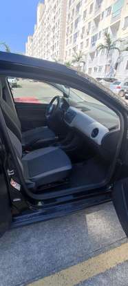 VOLKSWAGEN-UP-2015