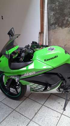 KAWASAKI-NINJA 250R-2010