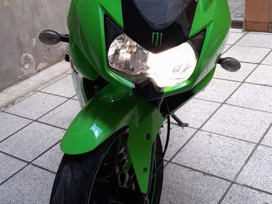 KAWASAKI-NINJA 250R KAWASAKI-NINJA 250R-2010