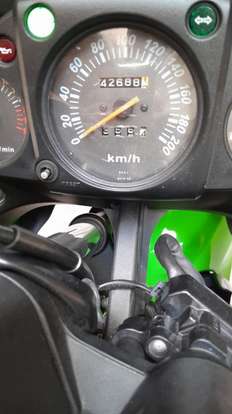 KAWASAKI-NINJA 250R-2010