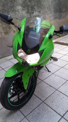 KAWASAKI-NINJA 250R-2010