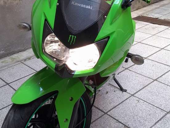 KAWASAKI-NINJA 250R KAWASAKI-NINJA 250R-2010