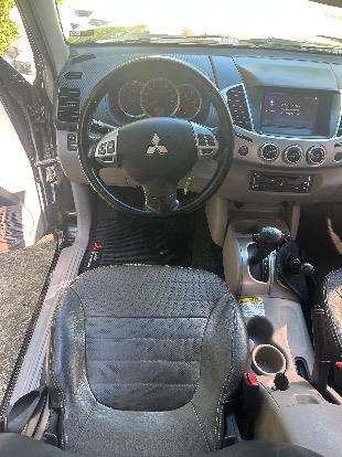 MITSUBISHI-L200 TRITON-3.5 HPE 4X4 CD V6 24V FLEX 4P AUTOMÁTICO MITSUBISHI-L200 TRITON-2013