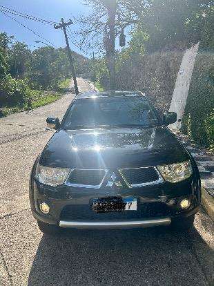 MITSUBISHI-L200 TRITON-3.5 HPE 4X4 CD V6 24V FLEX 4P AUTOMÁTICO MITSUBISHI-L200 TRITON-2013