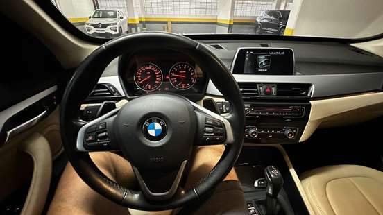 BMW-X1-2017