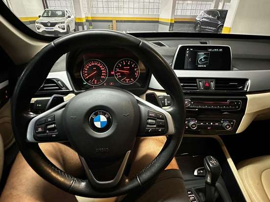 BMW-X1-2.0 16V TURBO ACTIVEFLEX SDRIVE20I X-LINE 4P AUTOMÁTICO BMW-X1-2017