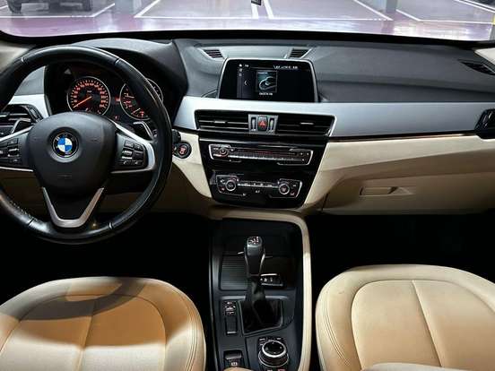 BMW-X1-2.0 16V TURBO ACTIVEFLEX SDRIVE20I X-LINE 4P AUTOMÁTICO BMW-X1-2017