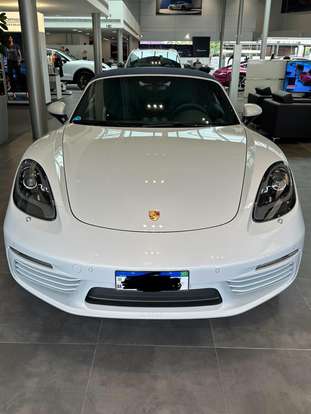 PORSCHE-718-2023
