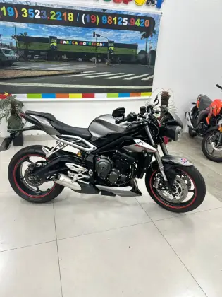TRIUMPH STREET TRIPLE 765 RS TRIUMPH STREET TRIPLE 765 RS