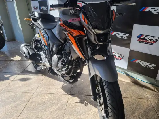 YAMAHA-FZ25 FAZER CONNECTED ABS YAMAHA-FZ25 FAZER CONNECTED ABS-2025